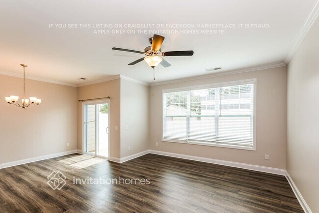 Foto del edificio - 7016 Harris Bay Rd