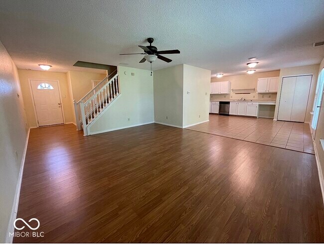 Foto del edificio - 6909 Earlswood Dr