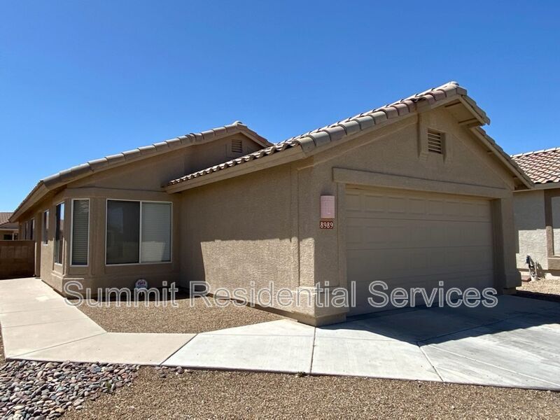 Foto principal - 8989 N Arrington Dr