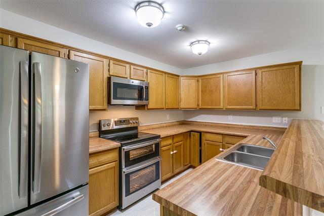 Building Photo - 1407 Golden Gate Dr
