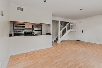 Building Photo - 1111 Maxwell Ave