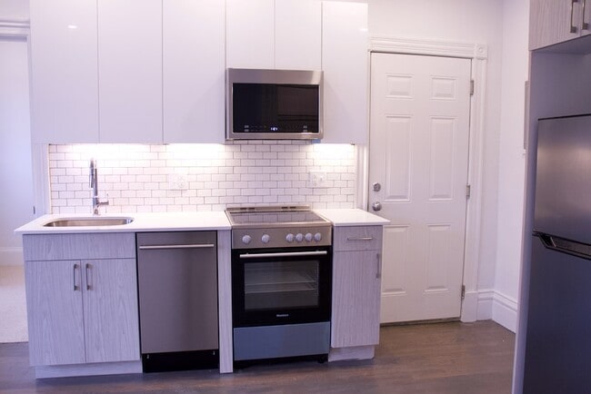 Foto del edificio - 225 Newbury St