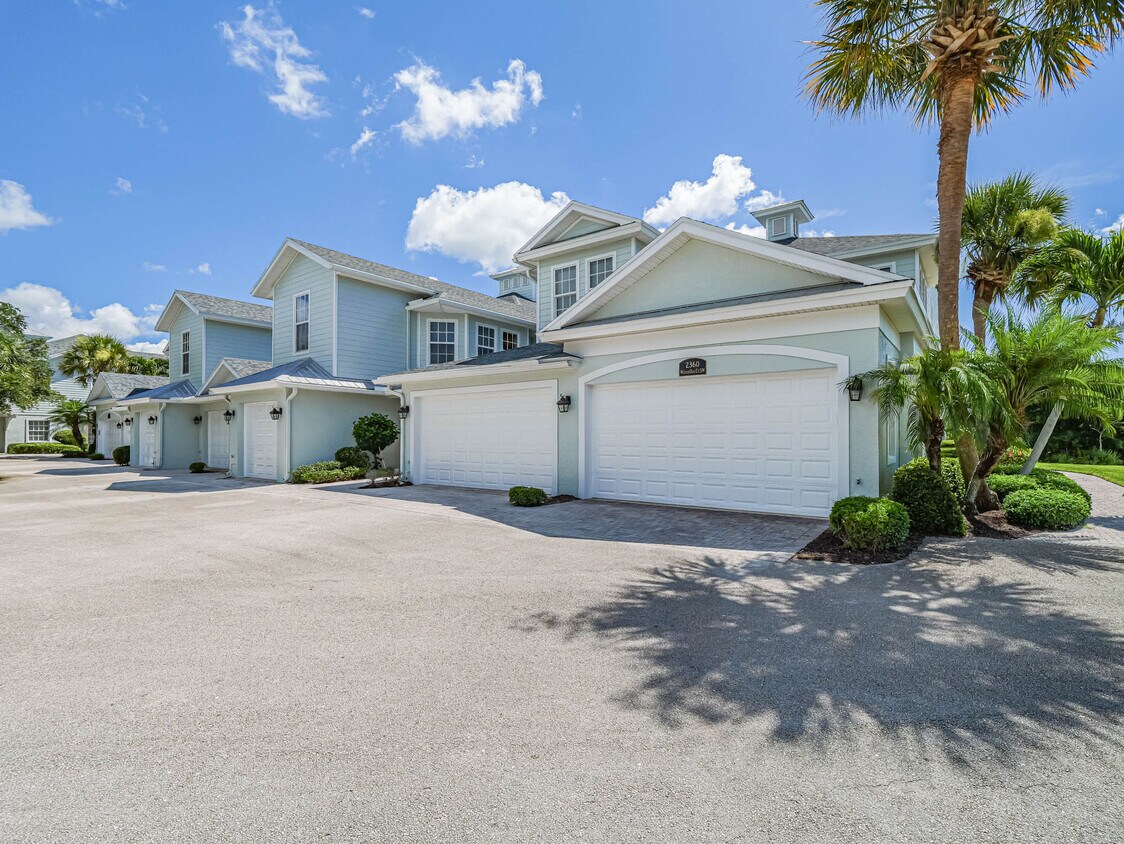 Foto principal - 2360 Water Oaks Ln
