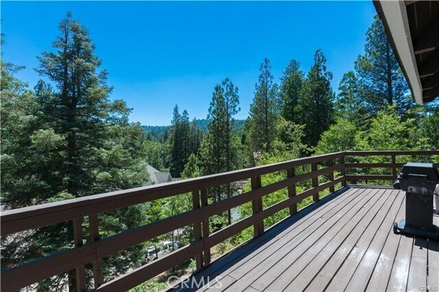 Foto del edificio - 676 Grass Valley Rd