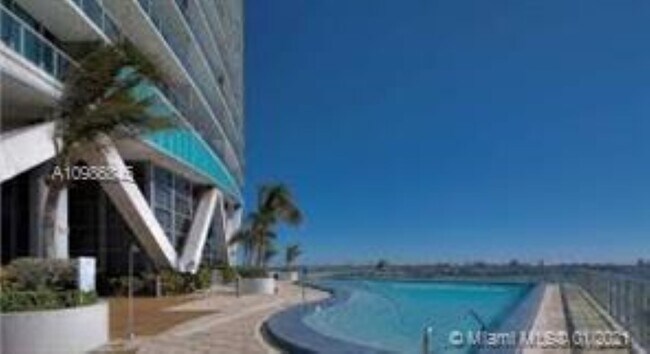 Building Photo - 888 Biscayne Blvd