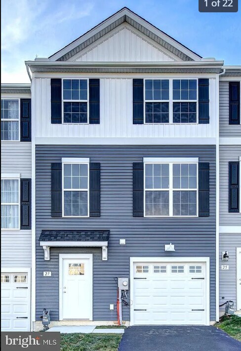 Foto del edificio - 12431 Jackson Ave