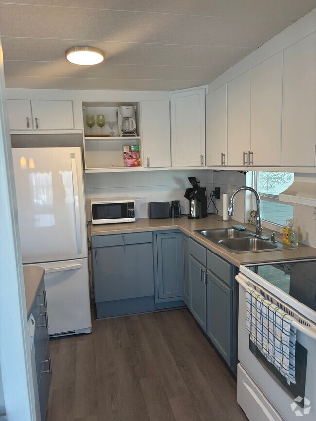 Building Photo - 3126 Joline Dr