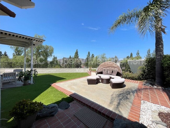 Building Photo - 17562 Bocage Point