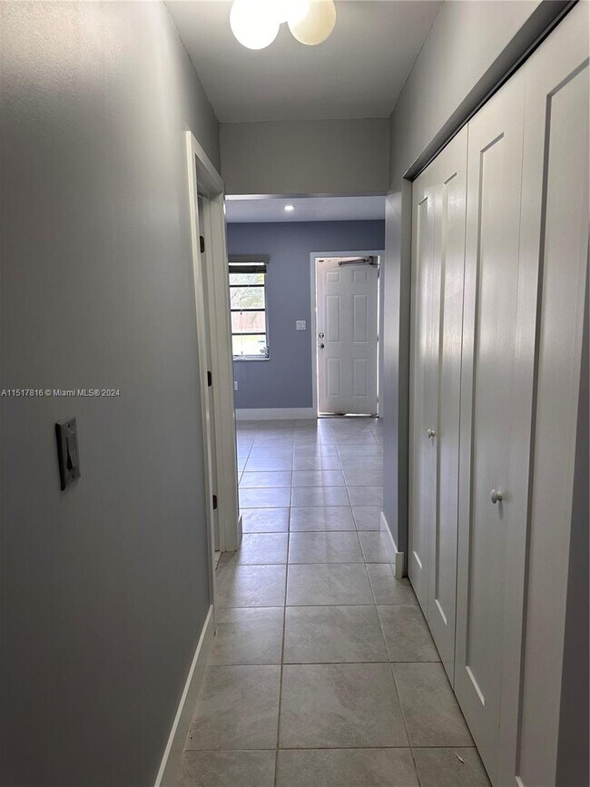 Building Photo - 29380 SW 187th Ave