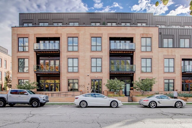 Building Photo - 855 N East St