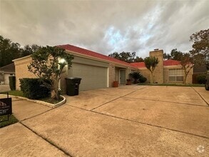 Building Photo - 7846 Bankside Dr