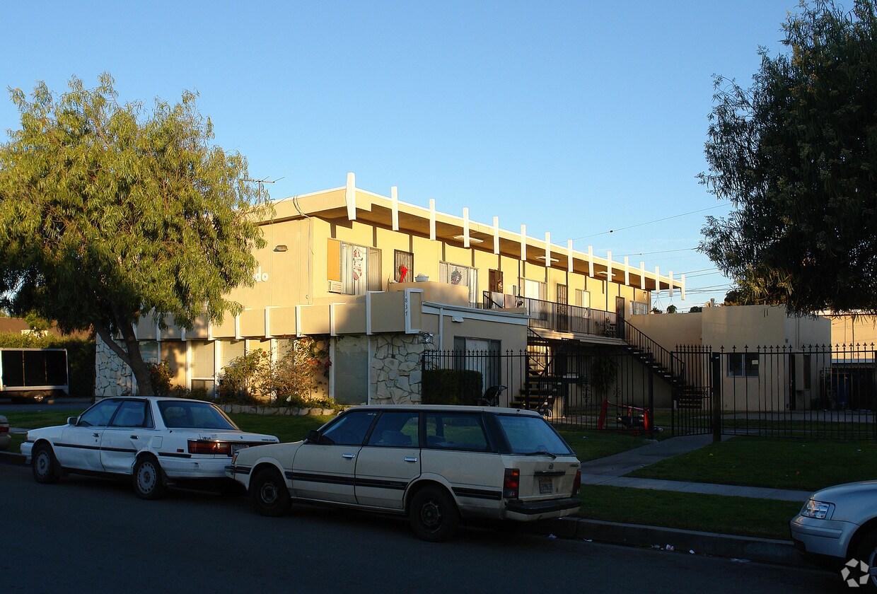 Building Photo - Sumac Lane Apartments