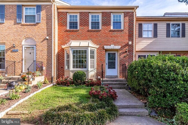 Building Photo - 9911 Whitewater Dr