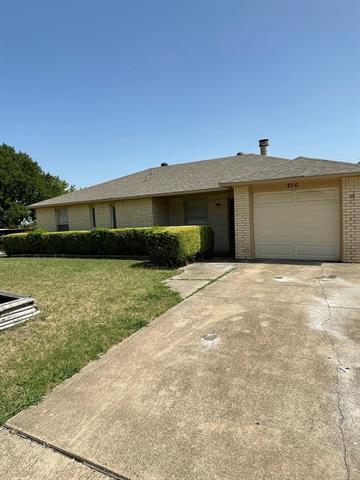 Building Photo - 216 Tejas Dr