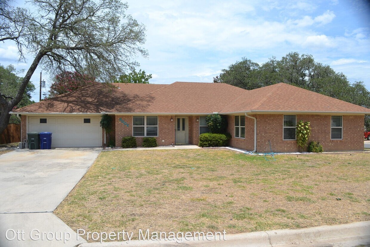Building Photo - 4 br, 2 bath House - 3002 Lois Circle