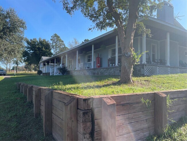 Building Photo - 20607 Sugarloaf Mountain Rd