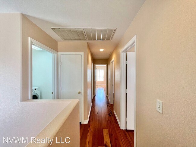 Building Photo - 3 br, 2.5 bath House - 5717 Dewey Dr
