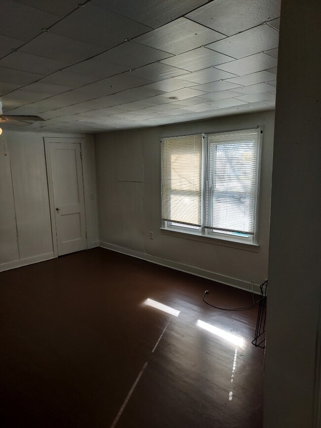 Building Photo - 539 Ohio River Rd