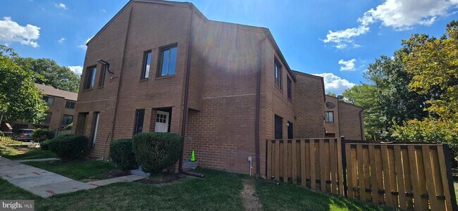 Building Photo - 3114 Berry Rd NE