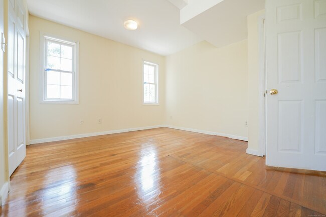Building Photo - 24 Burr Ave