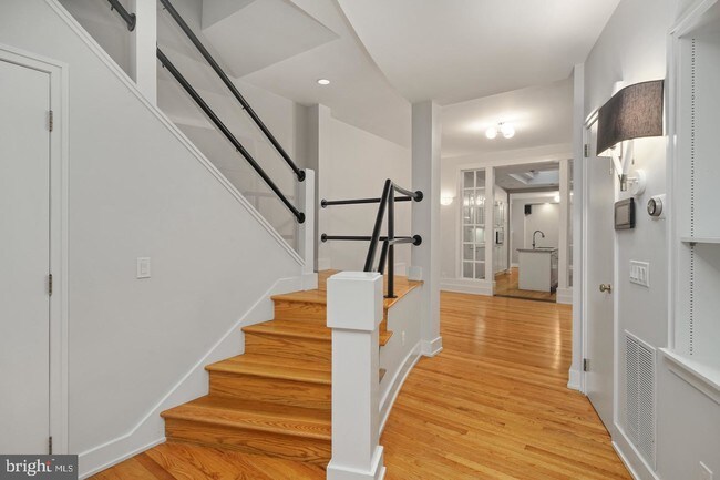 Foto del edificio - 158 N 3rd St