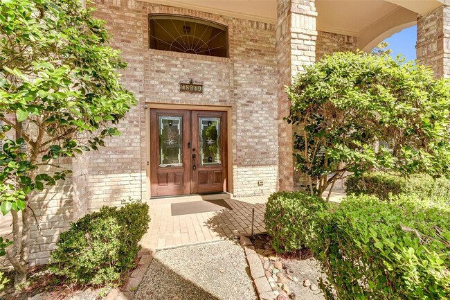 Foto del edificio - 18310 Lake Oaks Dr