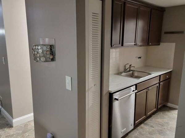 Building Photo - 127 King Street Unit 108
