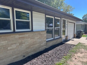 Building Photo - 417 S Milwaukee St