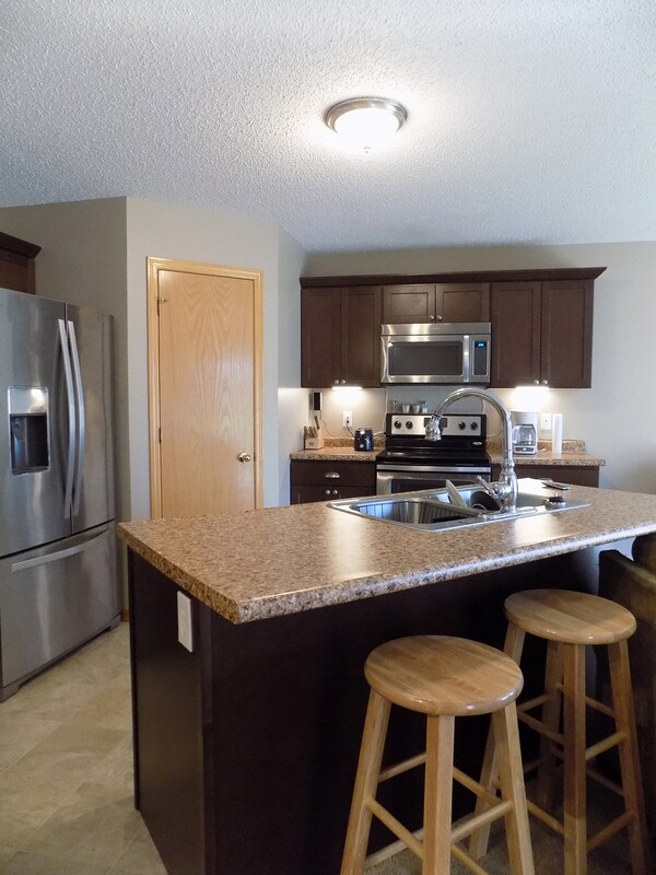 Foto del edificio - 9136 Goodrich Dr