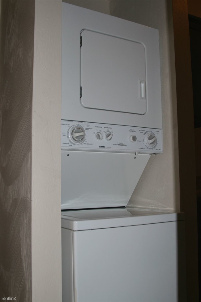Building Photo - 1 br, 1 bath Apartment - 2537 Hope Dr