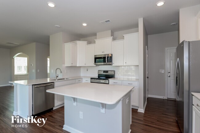 Foto del edificio - 16021 Pela Croix Dr