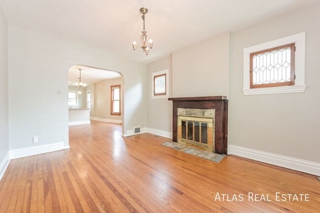 Building Photo - 3041 W 29th Ave