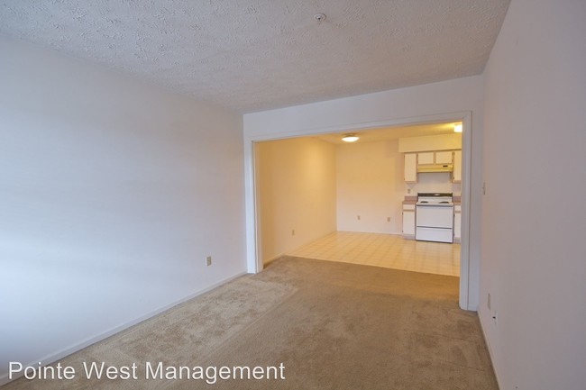 Building Photo - 844-844 University City Blvd