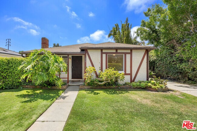 Building Photo - 1378 Morningside Way