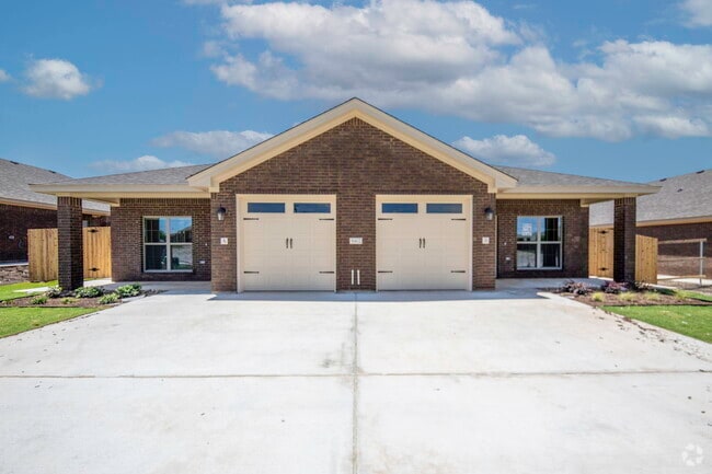 Building Photo - 5904 Cactus Flower Ln