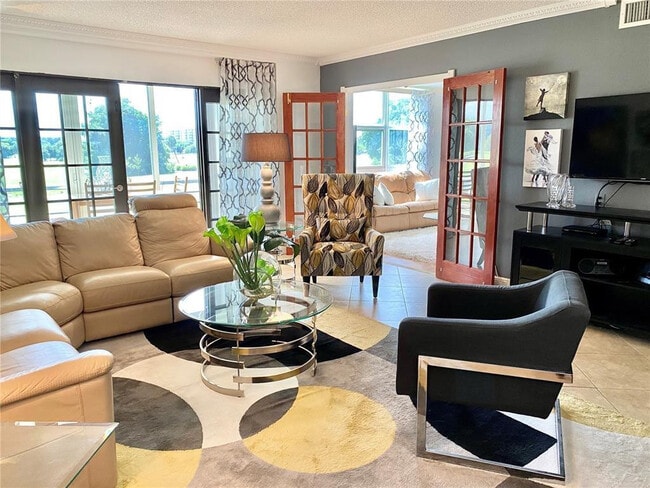 Building Photo - 2681 S Course Dr