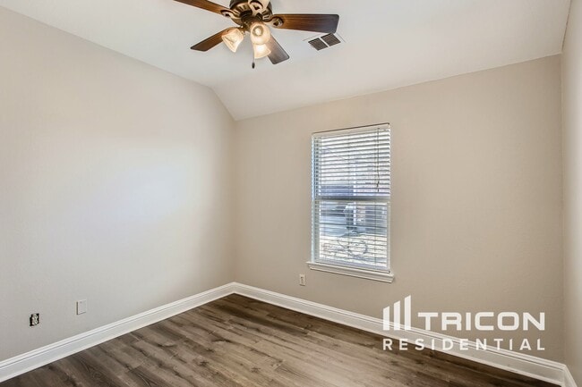 Foto del edificio - 1154 Woods Rd