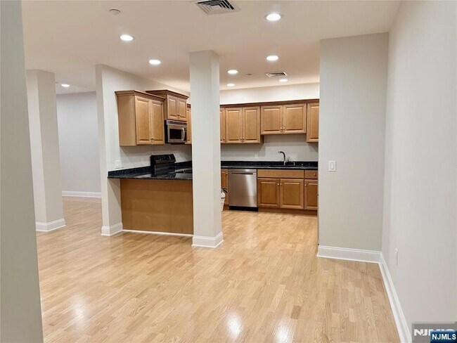 Foto del edificio - 3104 Rio Vista Dr