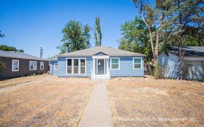 Building Photo - 2210 31st St