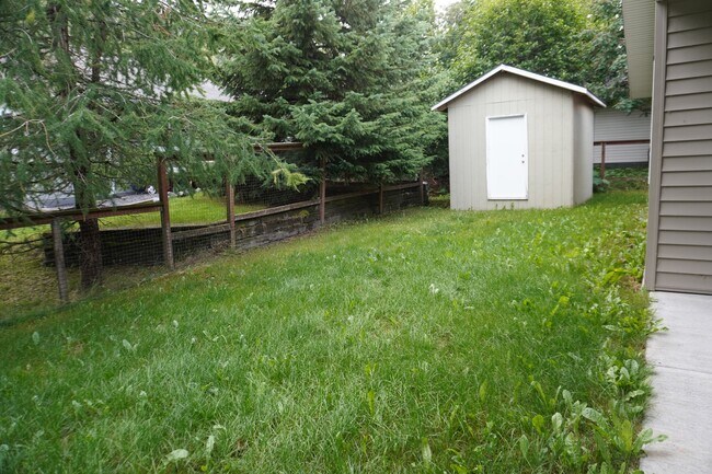 Foto del edificio - 1705 Resurrection Blvd