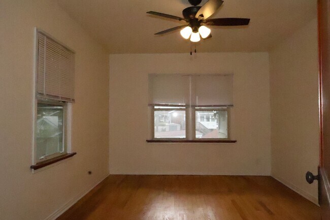 Foto del edificio - Charming Clifton Heights Bungalow!!