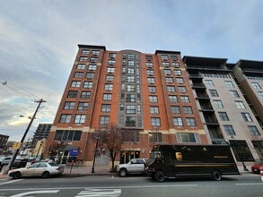 Building Photo - 4301 Park Ave