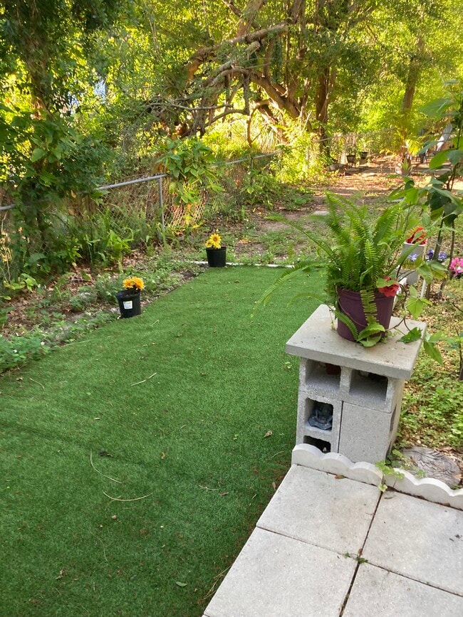 Foto del edificio - 1433 S Belcher Rd