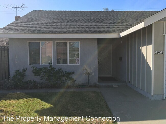 Foto del edificio - 4 br, 1.5 bath House - 24903 Island Ave