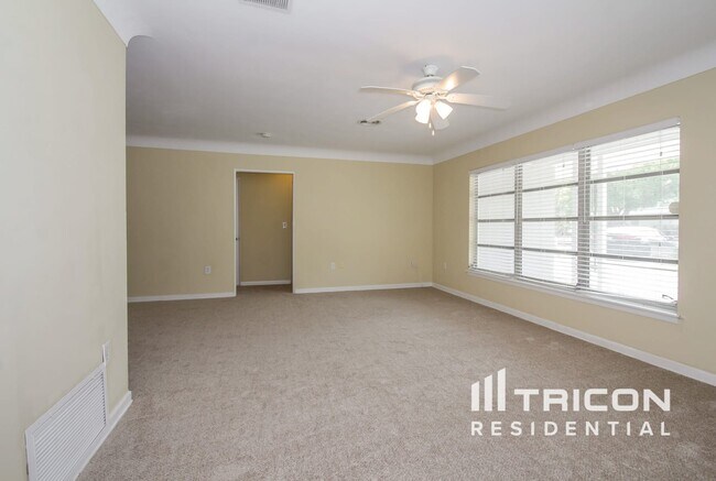 Foto del edificio - 2237 Grove St