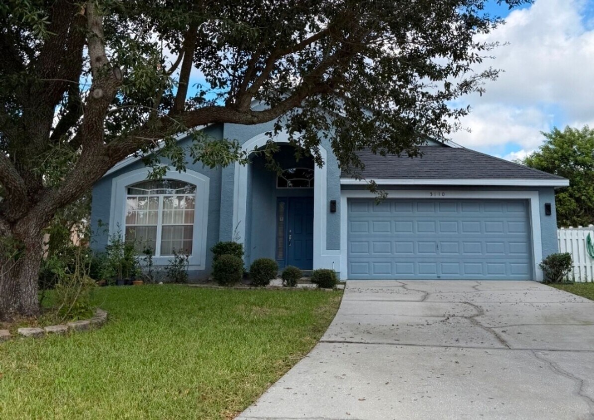 Primary Photo - 4 BED / 2 BATH / 2 CAR GARAGE - ORLANDO (H...