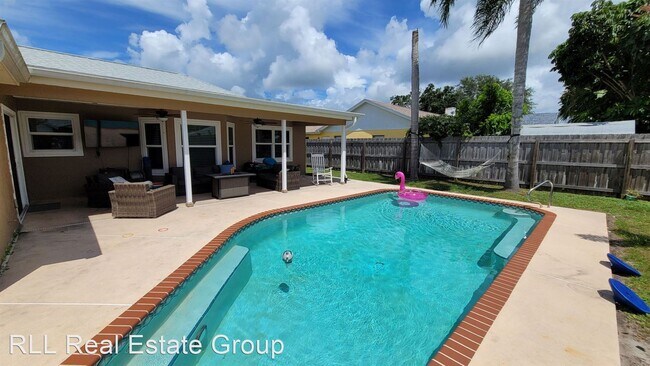 Foto del edificio - 3 br, 2 bath House - 1234 Sleepy Hollow Lane