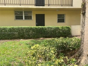 Building Photo - 3490 Foxcroft Rd