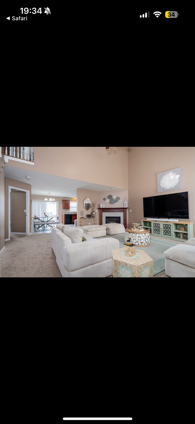 Living Room - 510 Beechwood Ct