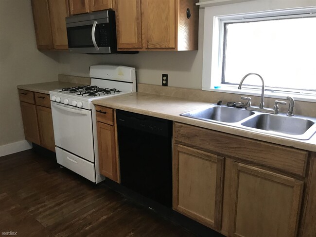 Foto del edificio - 3 br, 1 bath House - 2600 W Bellevue Rd